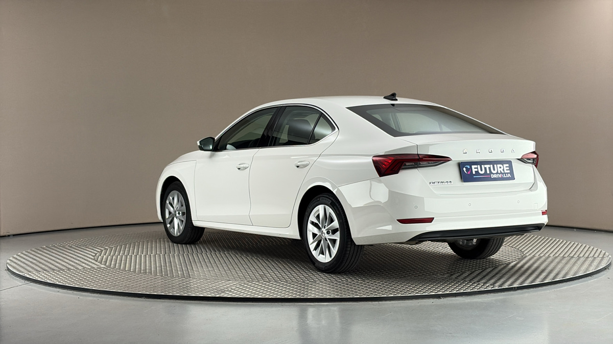 Škoda Octavia - 2