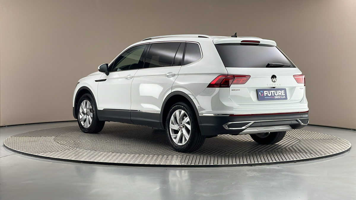 Volkswagen Tiguan Allspace - 2