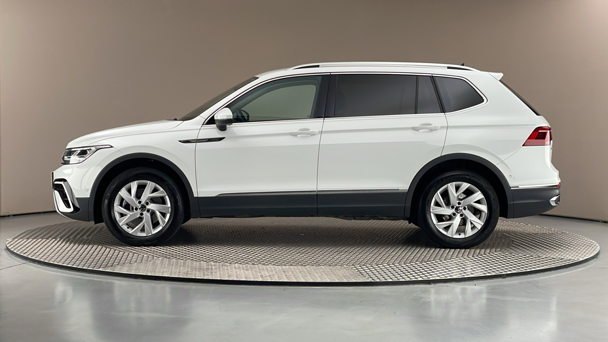 Volkswagen Tiguan Allspace - 4