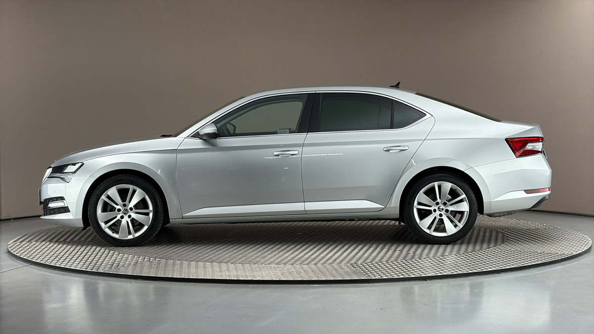 Škoda Superb - 4