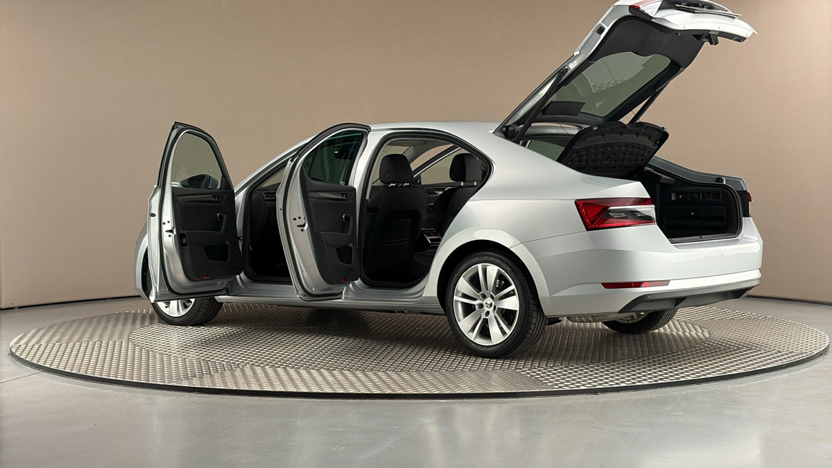Škoda Superb - 7