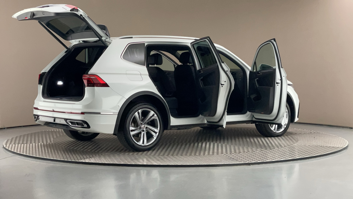 Volkswagen Tiguan Allspace - 6