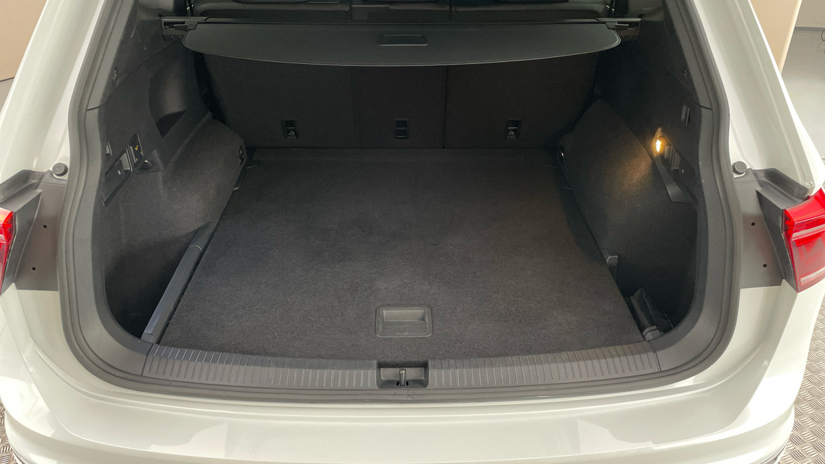 Volkswagen Tiguan Allspace - 17