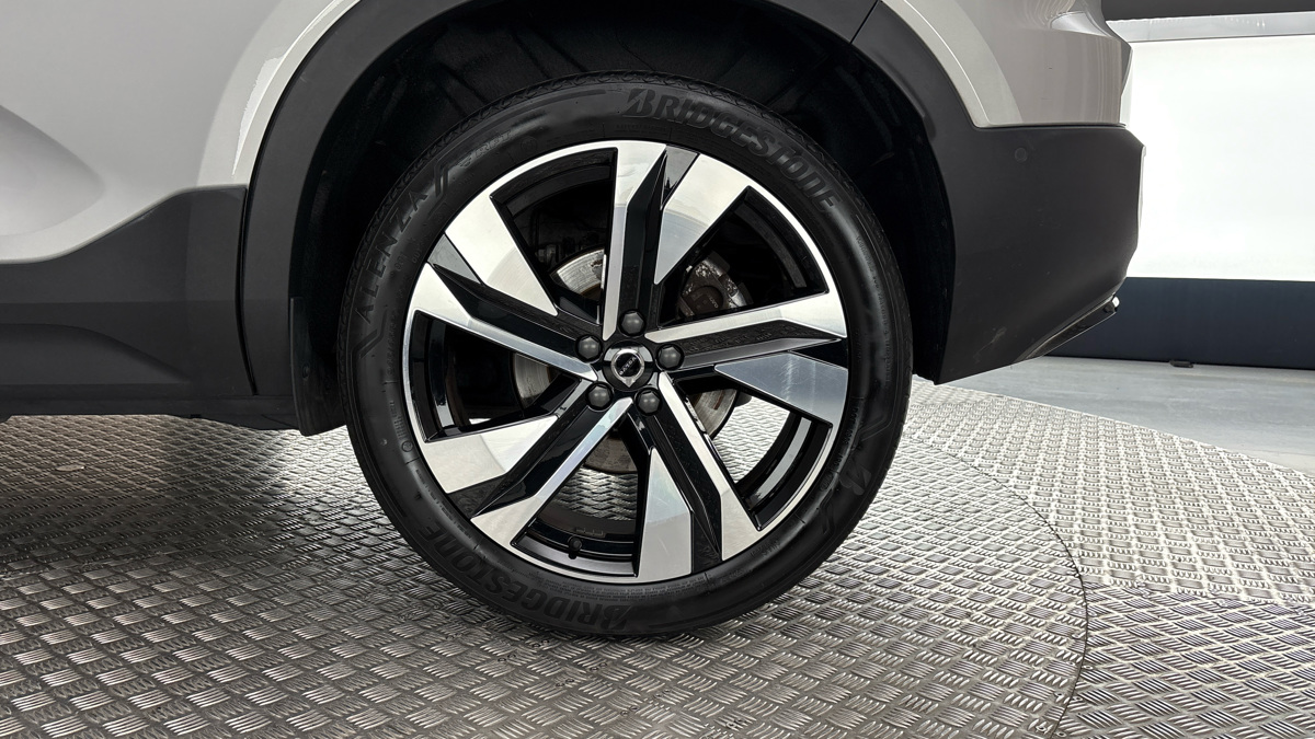 Volvo XC40 - 19