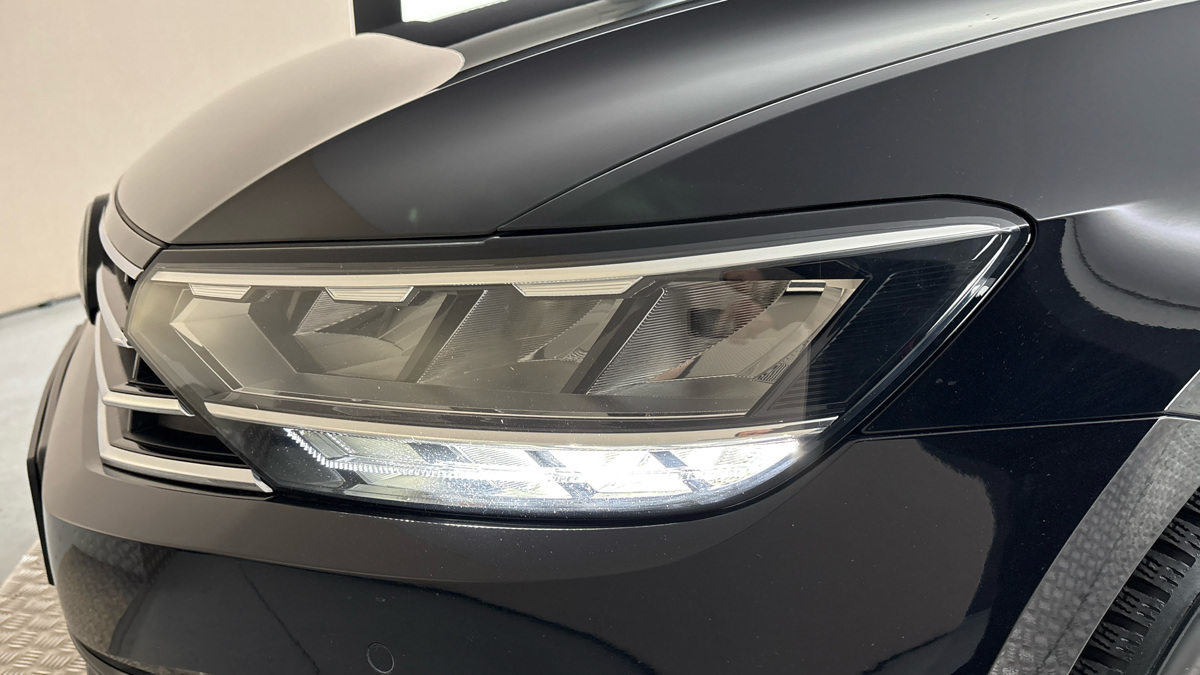 Volkswagen Passat - 18