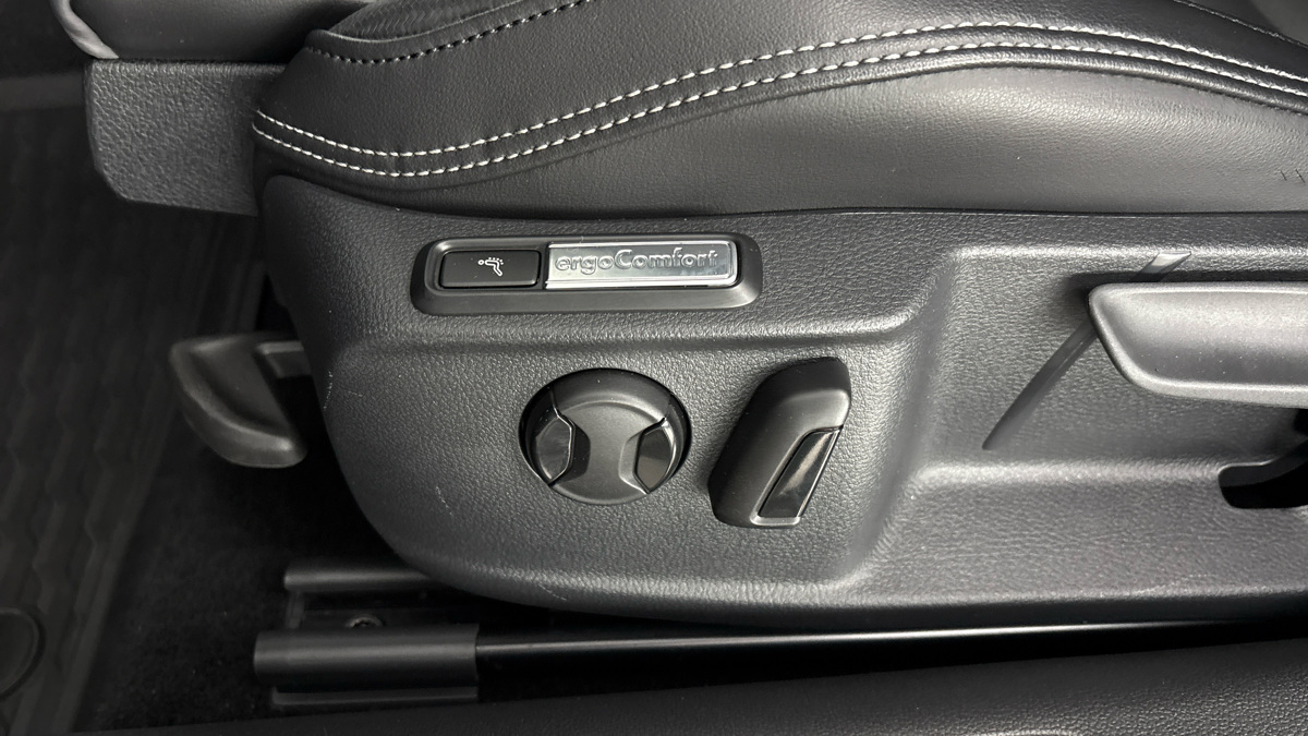 Volkswagen Passat - 21