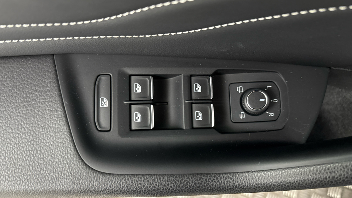 Volkswagen Passat - 23