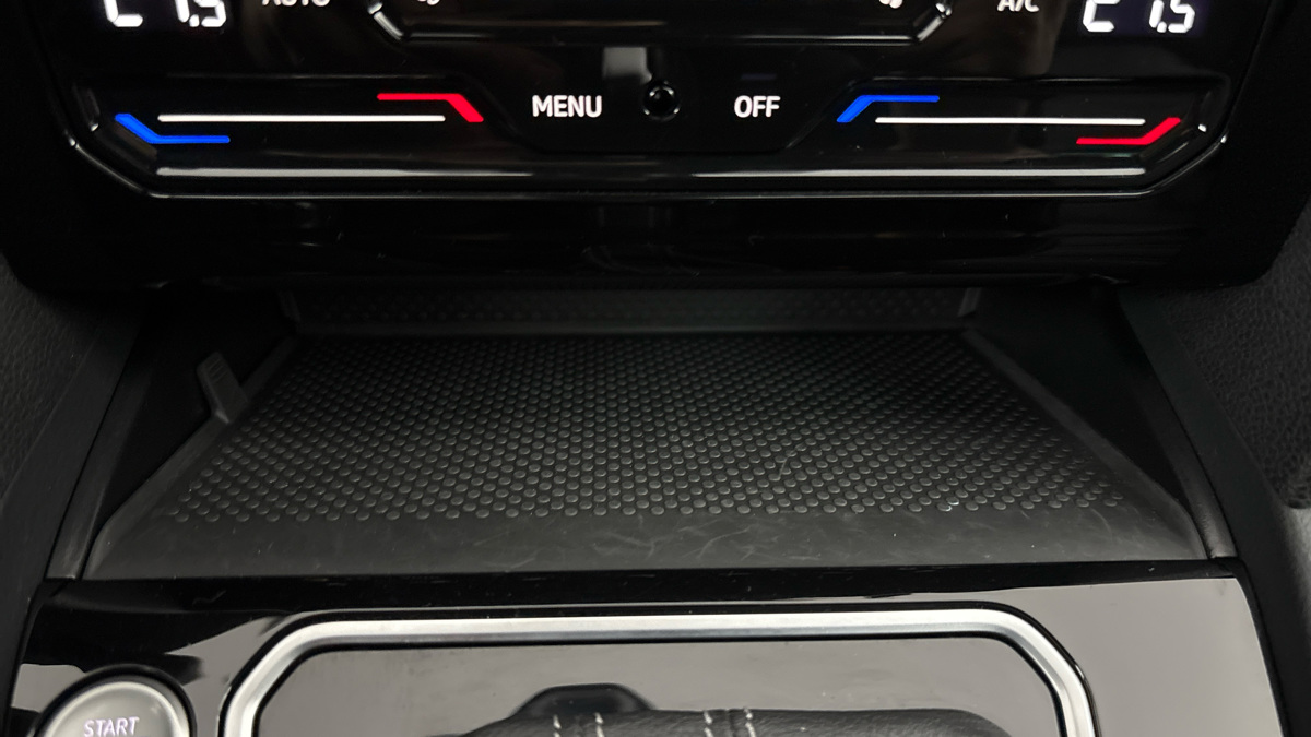 Volkswagen Passat - 24