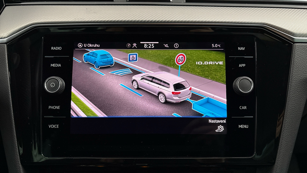 Volkswagen Passat - 26