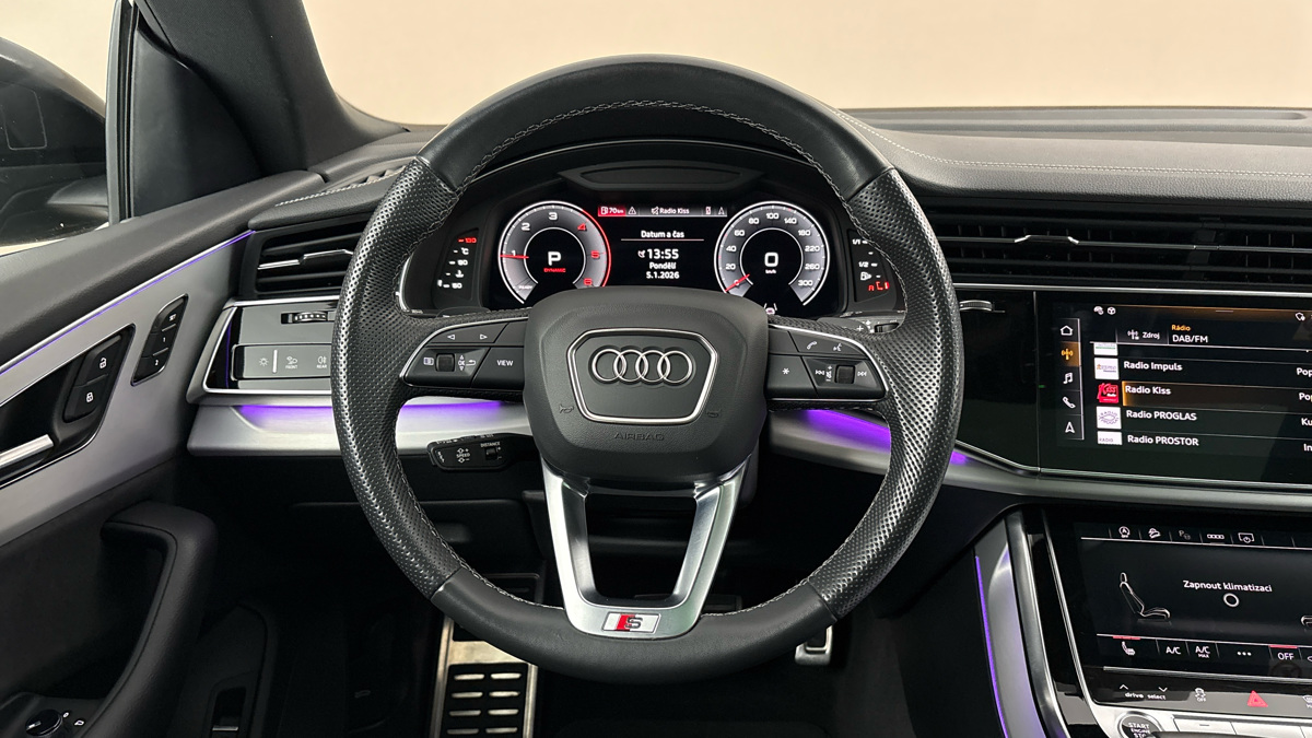 Audi Q8 - 9