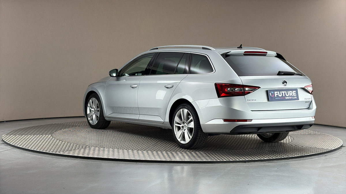 Škoda Superb - 2