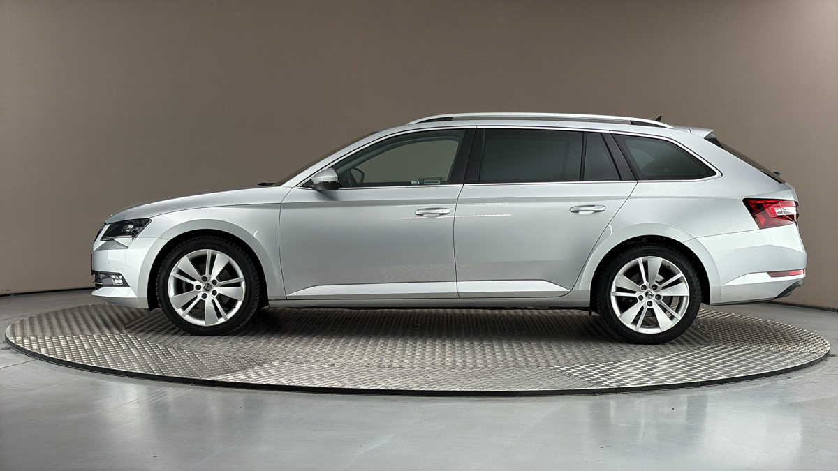 Škoda Superb - 4