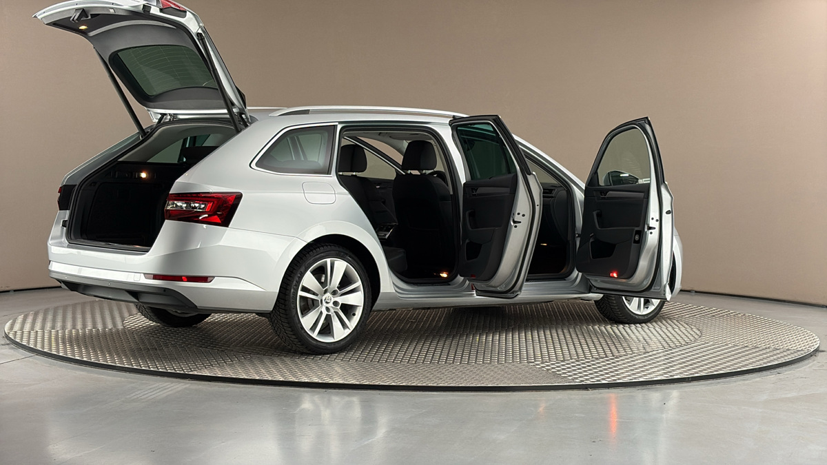 Škoda Superb - 6