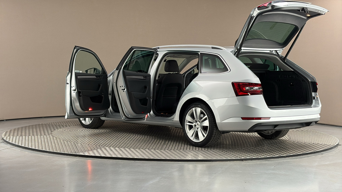 Škoda Superb - 7