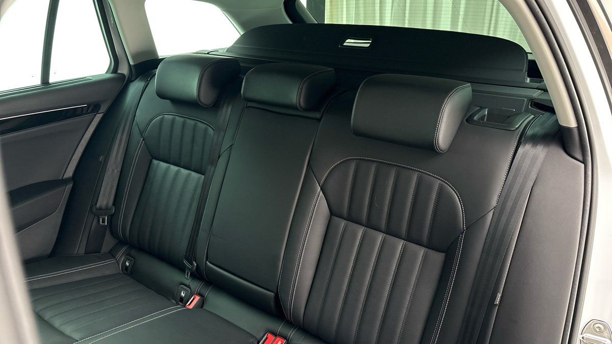 Škoda Superb - 16