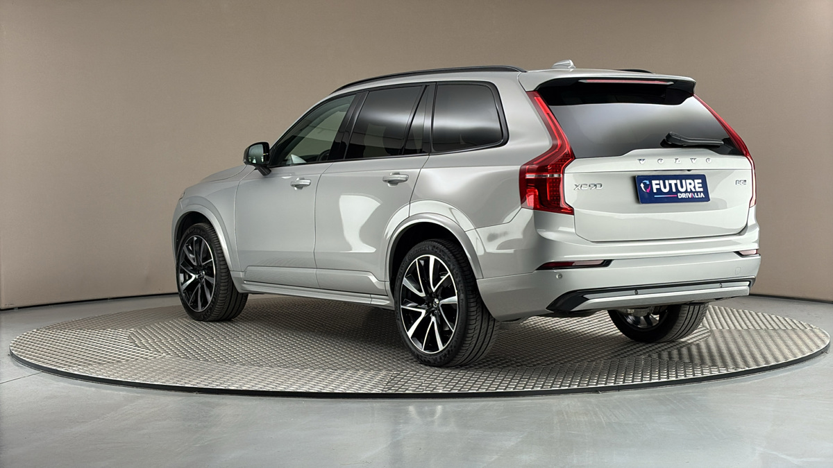 Volvo XC90 - 2