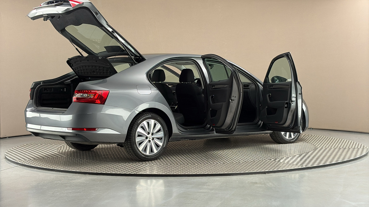 Škoda Superb - 6
