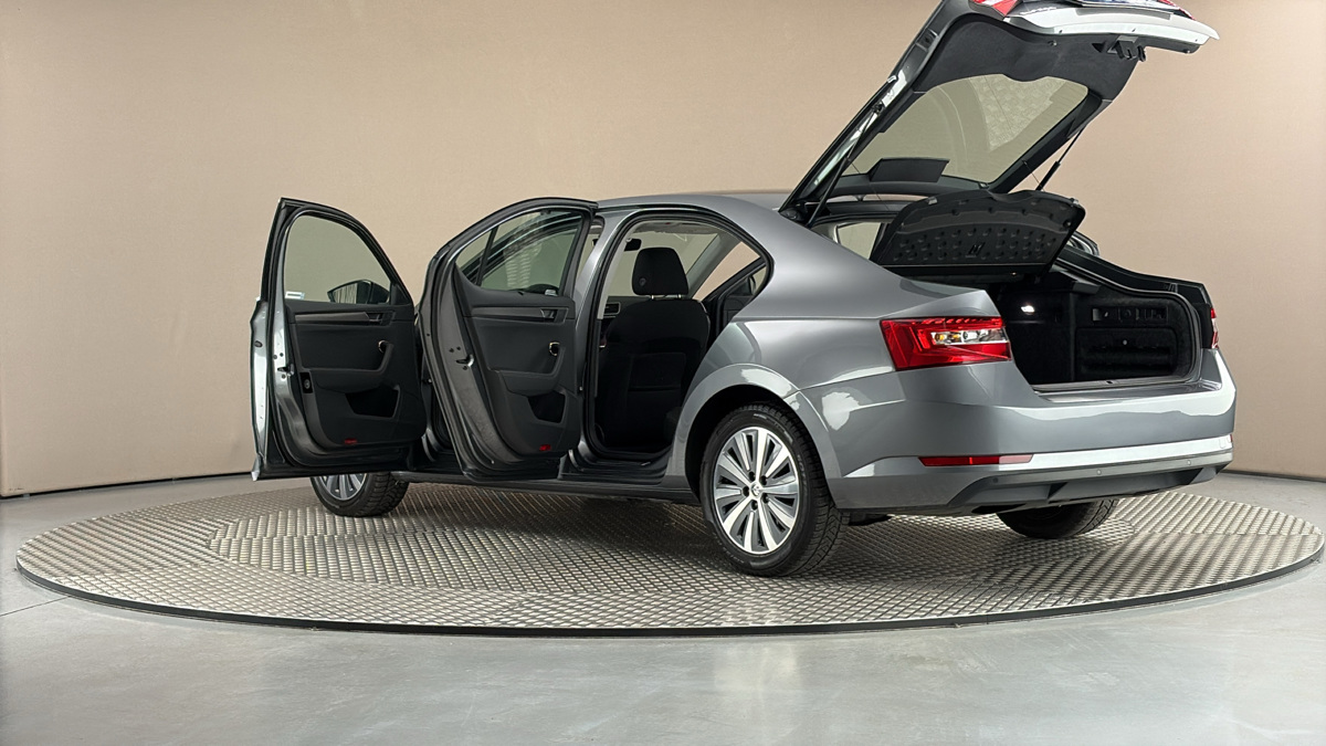 Škoda Superb - 7