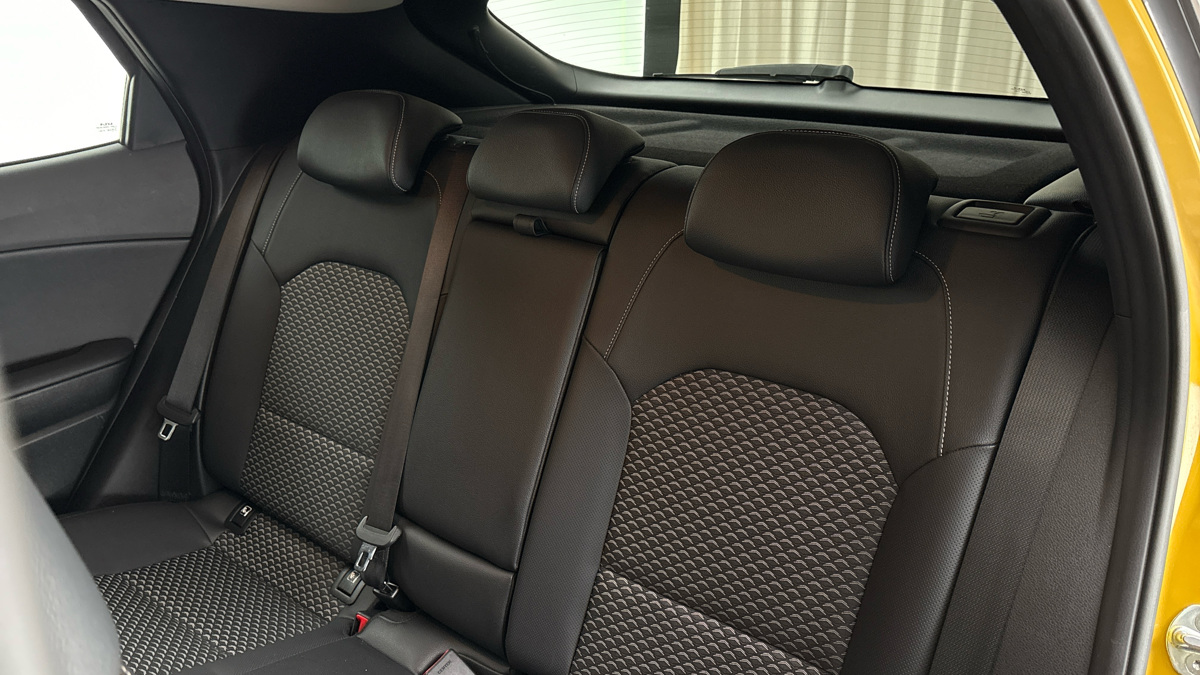 Kia XCeed - 16