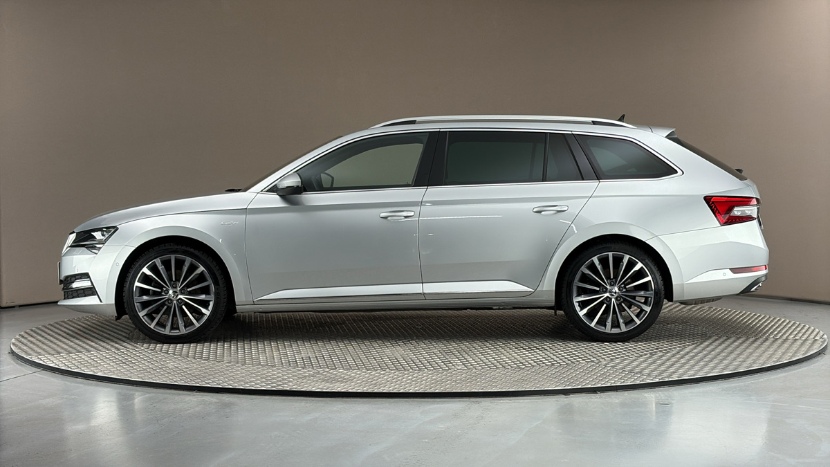 Škoda Superb - 4