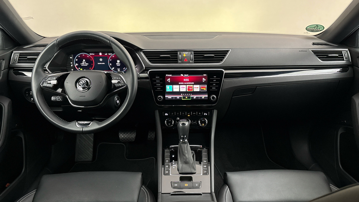 Škoda Superb - 8