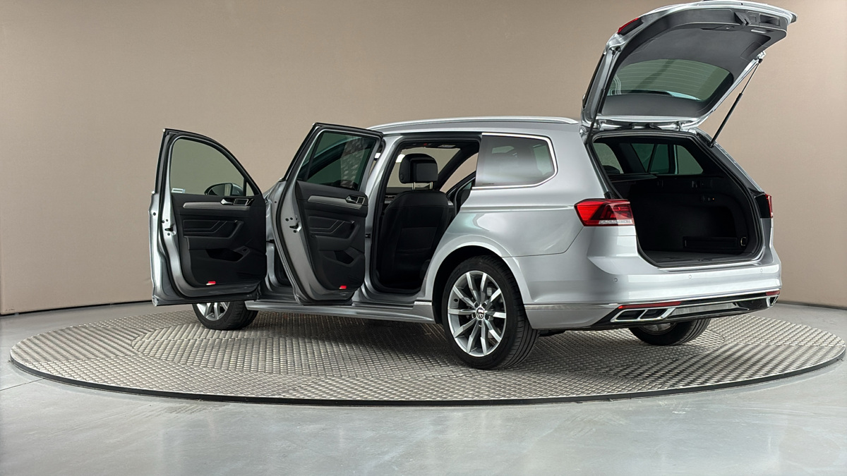 Volkswagen Passat - 7