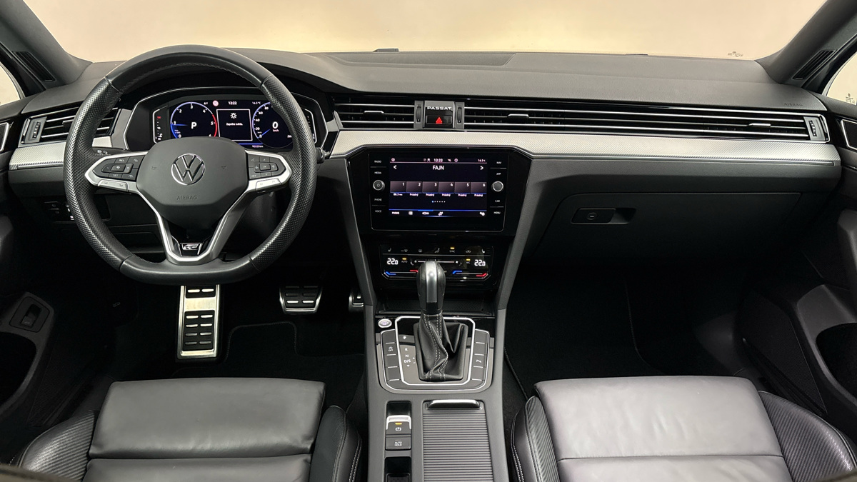 Volkswagen Passat - 8