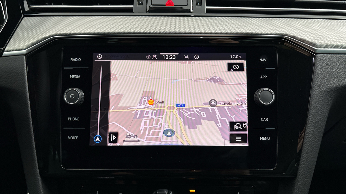 Volkswagen Passat - 29