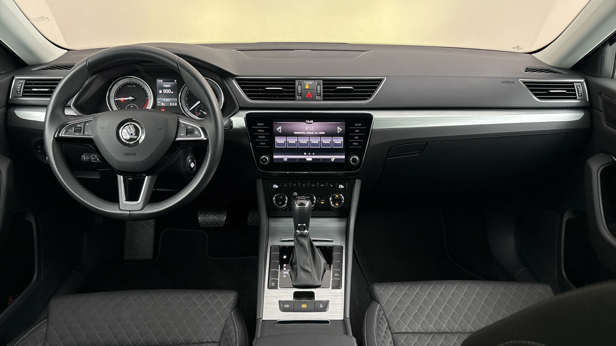Škoda Superb - 8