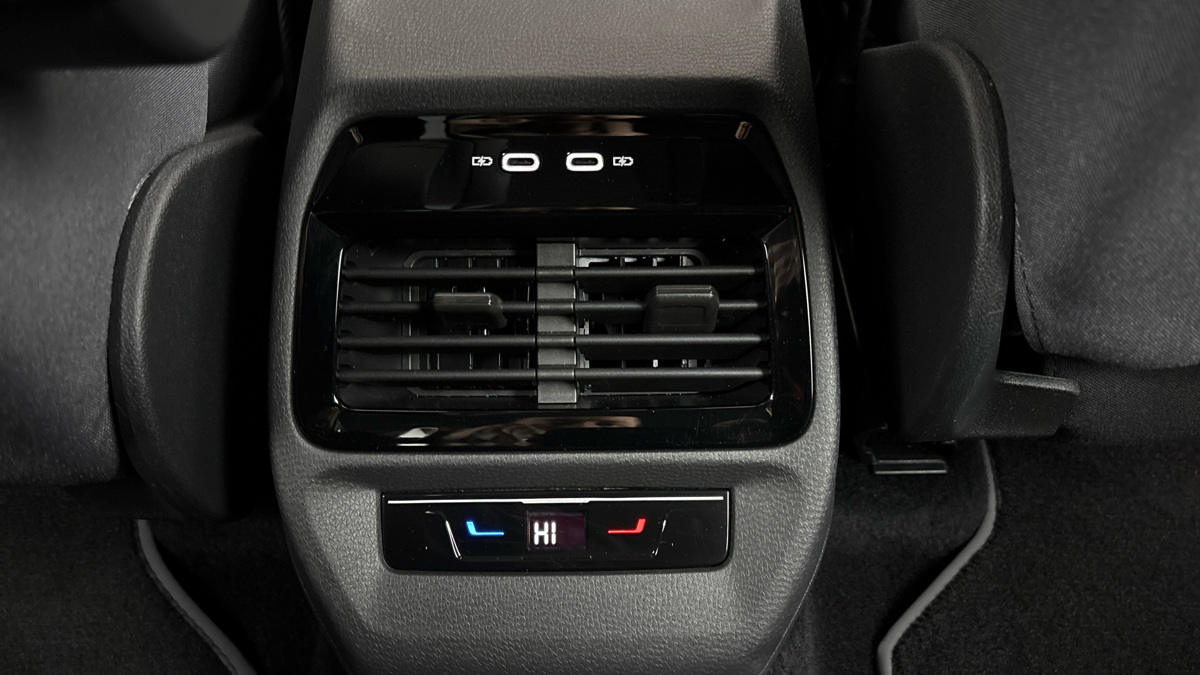 Volkswagen ID.4 - 21