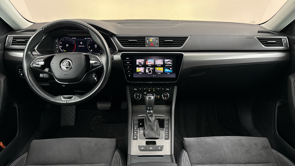 Škoda Superb - 8