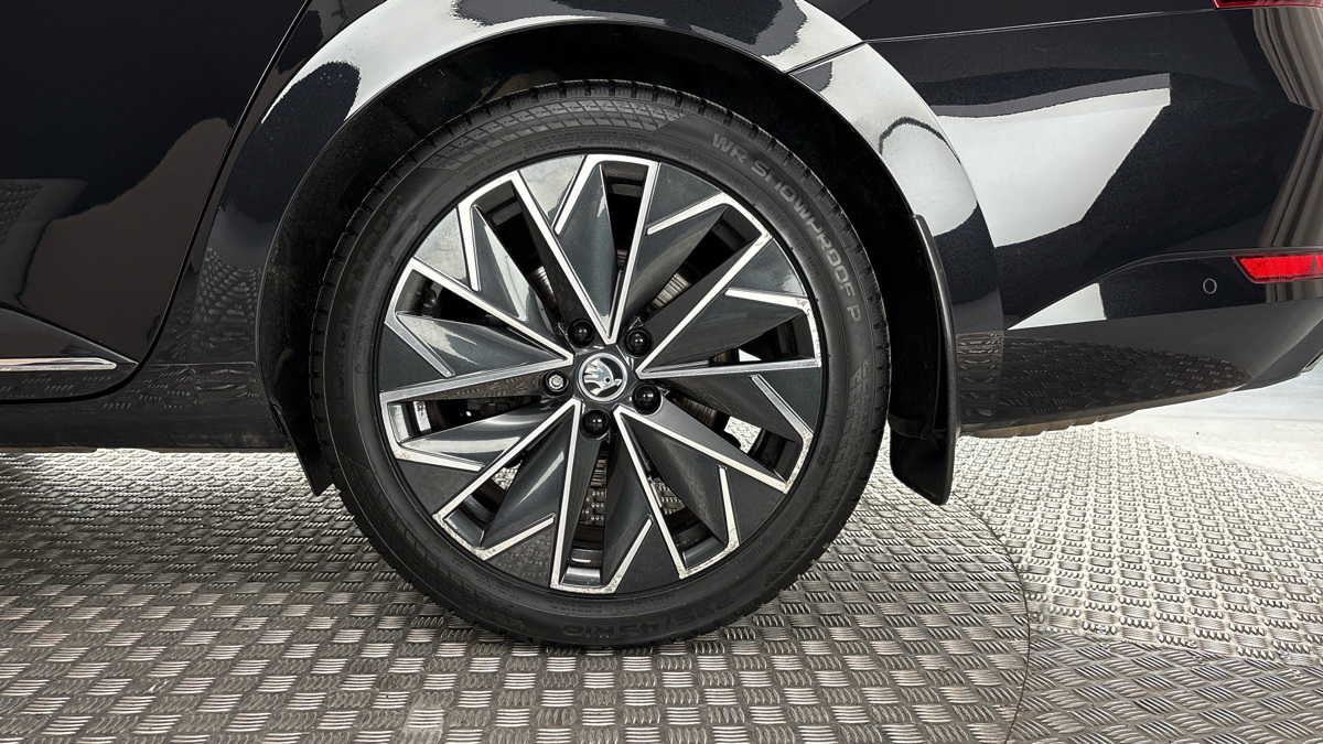 Škoda Superb - 19