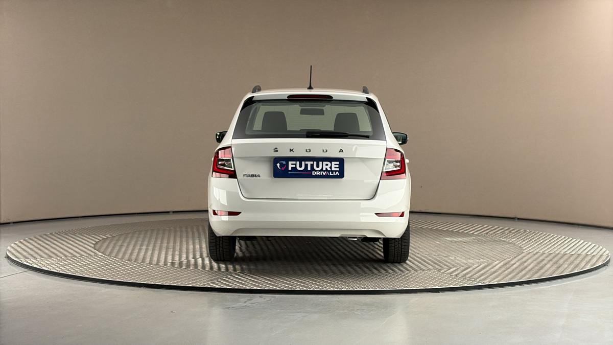 Škoda Fabia - 5