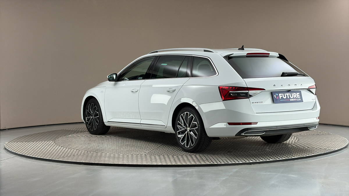 Škoda Superb - 2