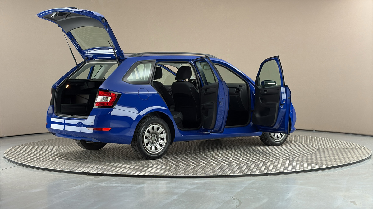 Škoda Fabia - 6