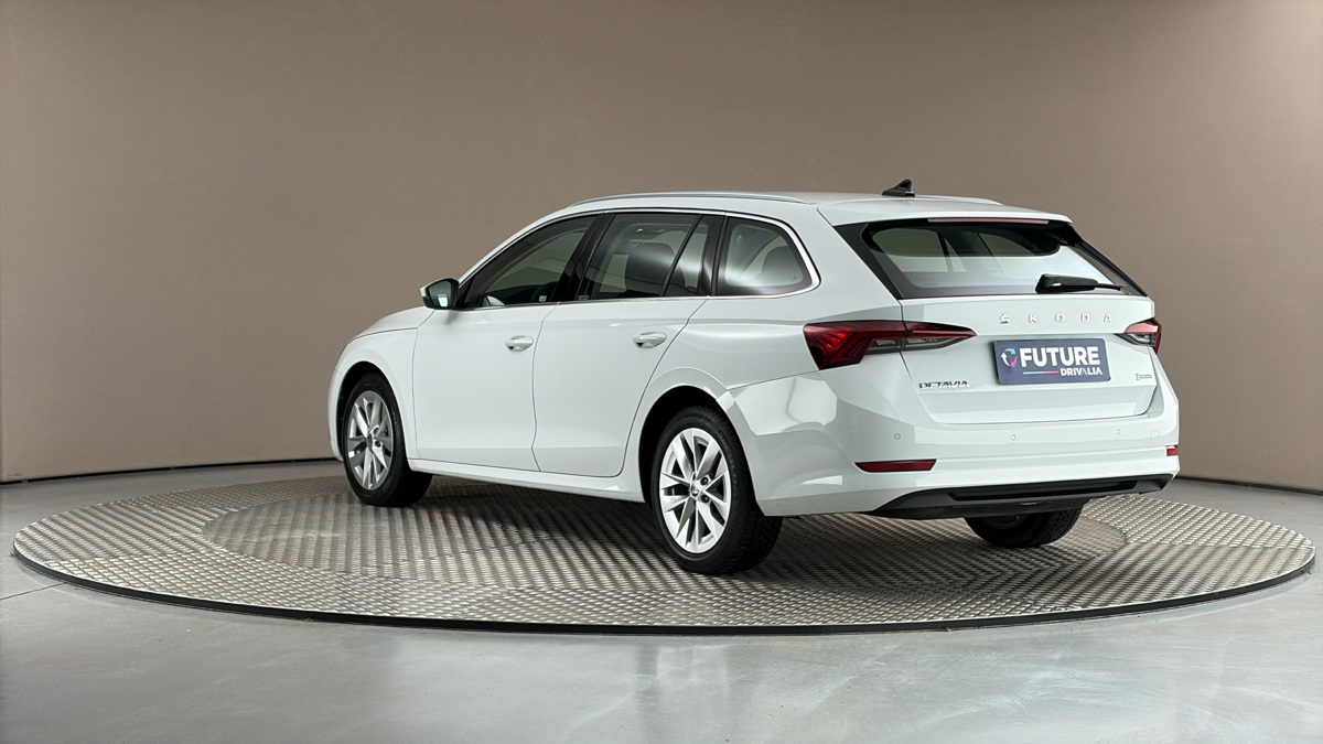 Škoda Octavia - 2