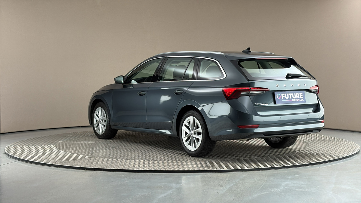 Škoda Octavia - 2