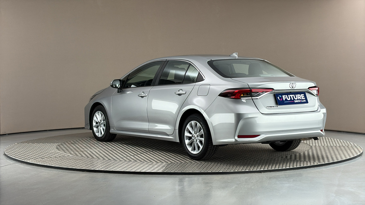 Toyota Corolla - 2