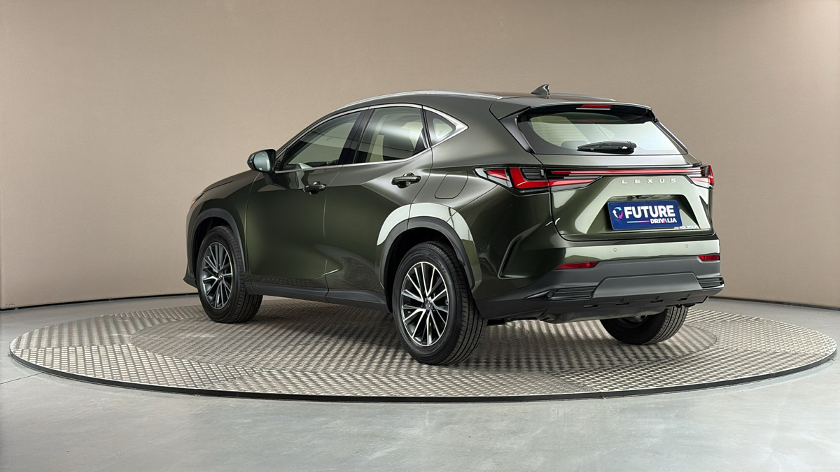 Lexus NX 350h - 2