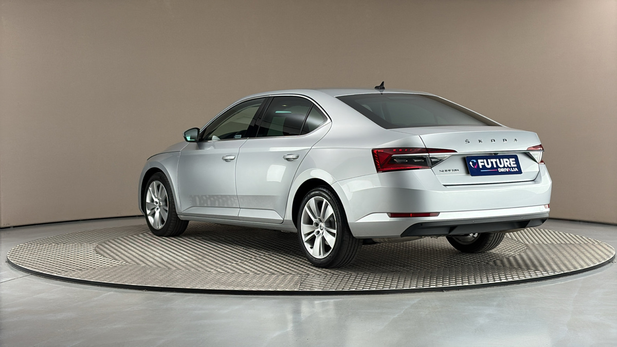 Škoda Superb - 2