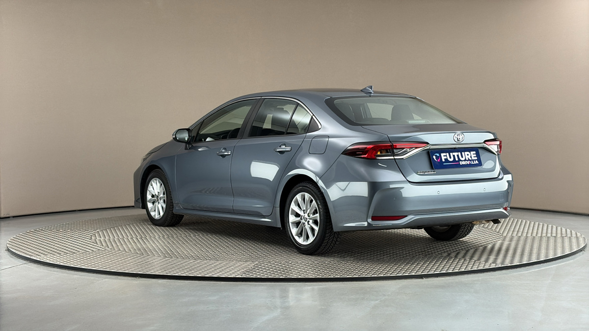 Toyota Corolla - 2