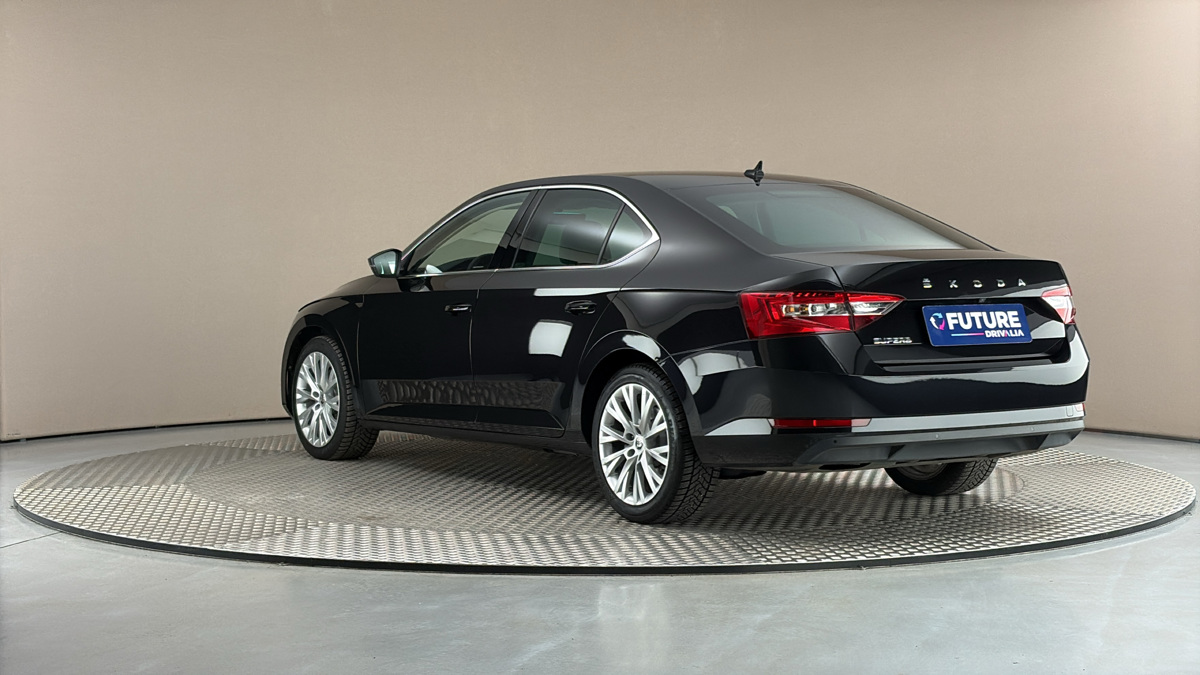 Škoda Superb - 2