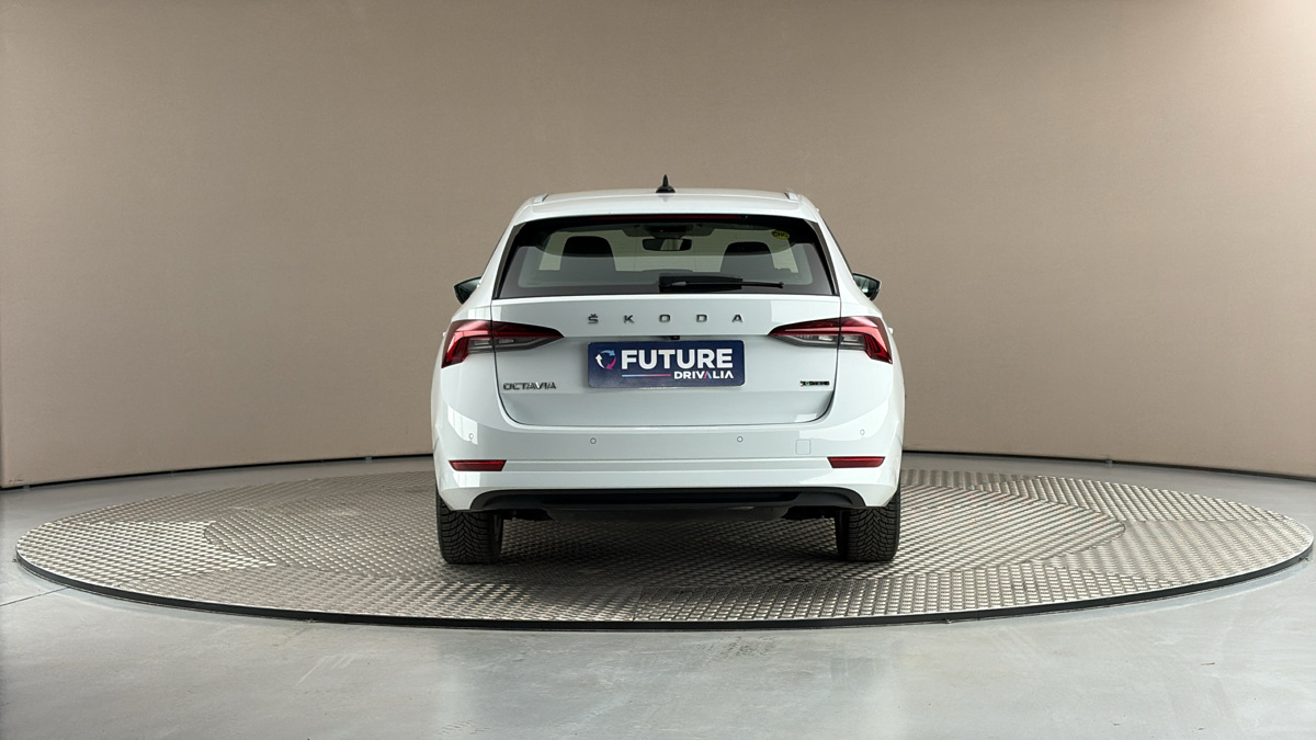 Škoda Octavia - 5