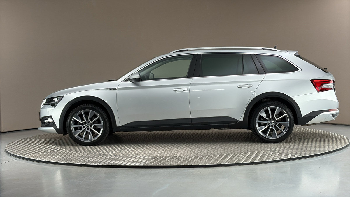 Škoda Superb - 4