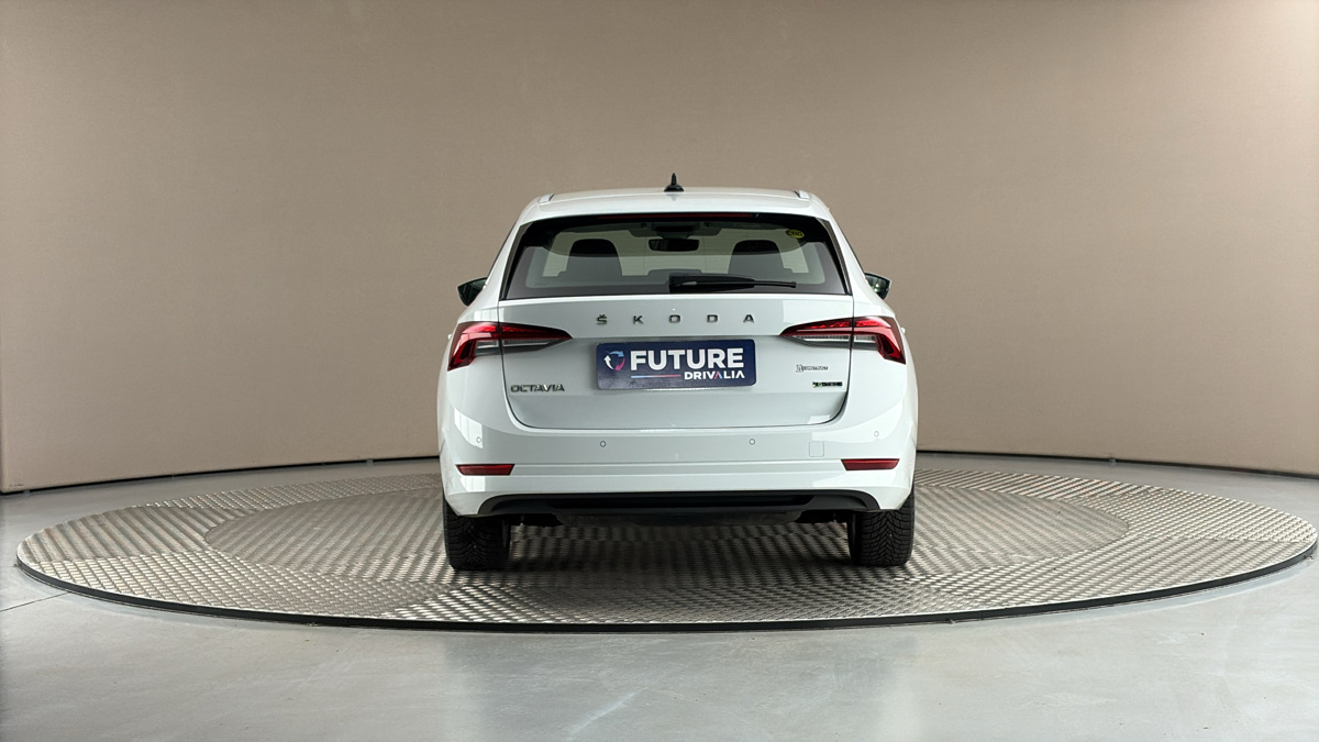 Škoda Octavia - 5