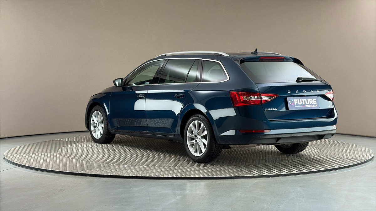 Škoda Superb - 2