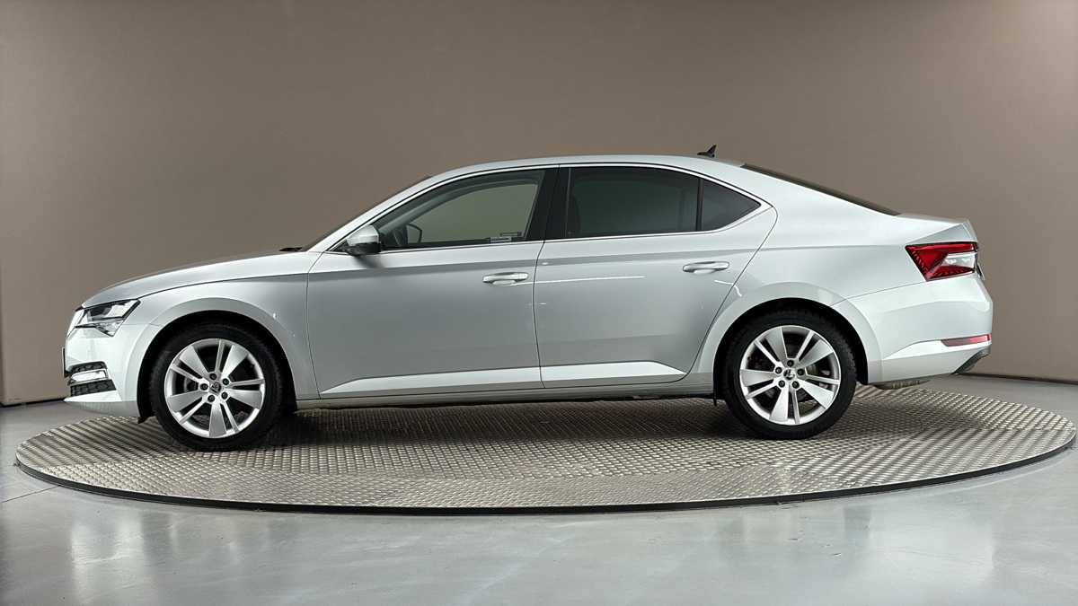 Škoda Superb - 4