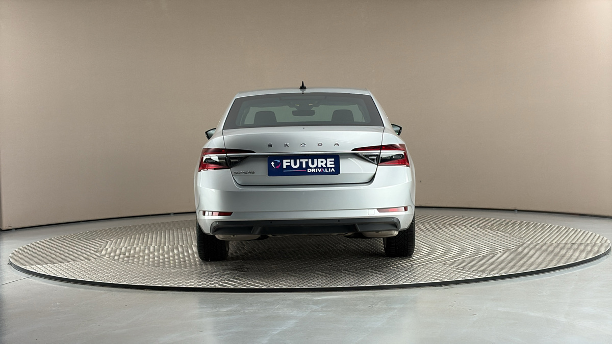 Škoda Superb - 5
