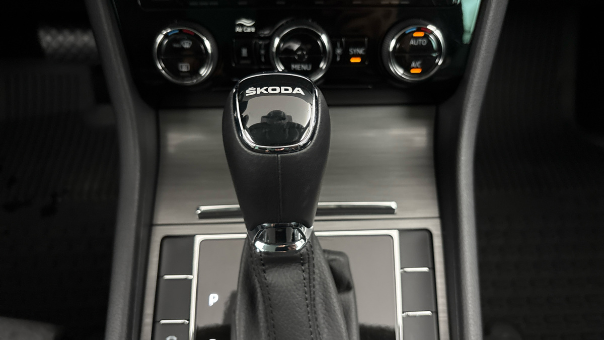 Škoda Superb - 26