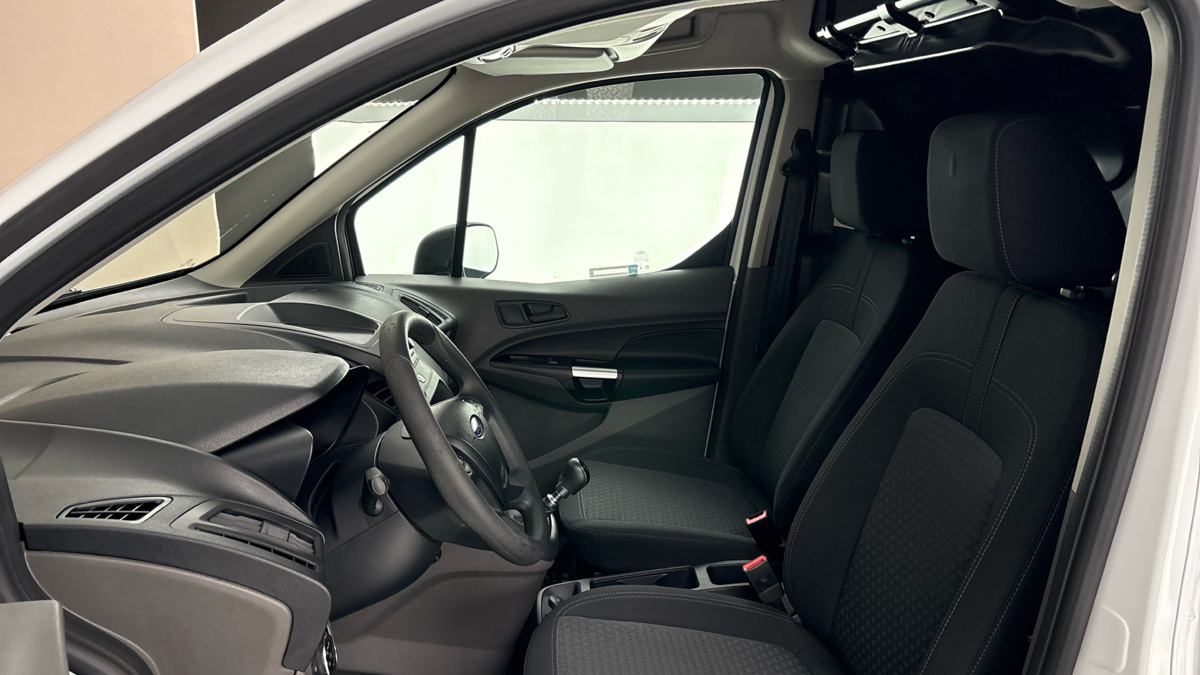 Ford Transit Connect - 8